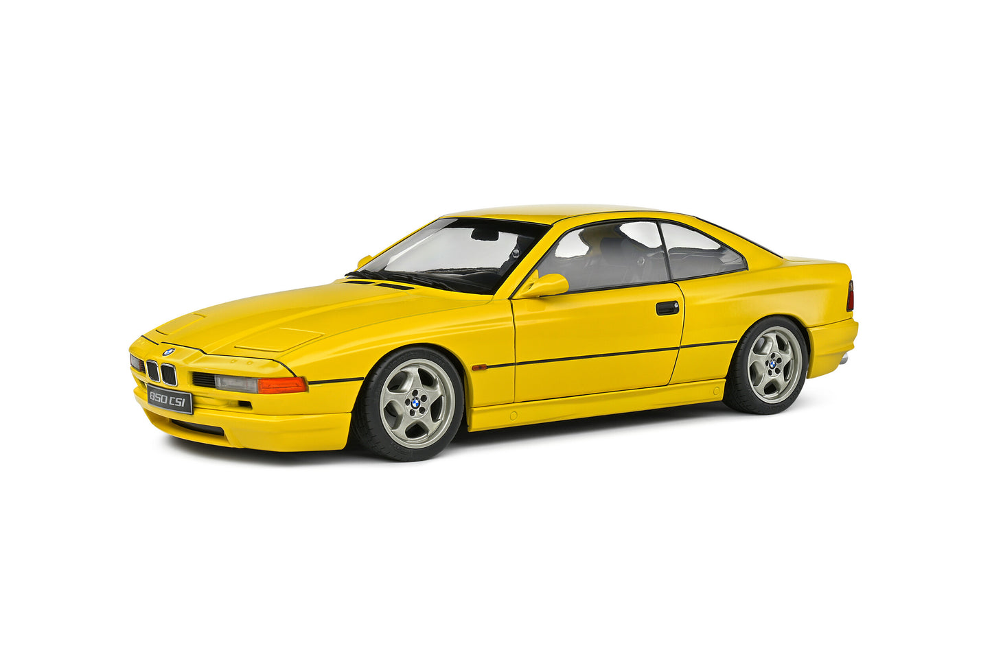 Macheta auto BMW 850 (E31) CSI (1990) 1:18 Solido