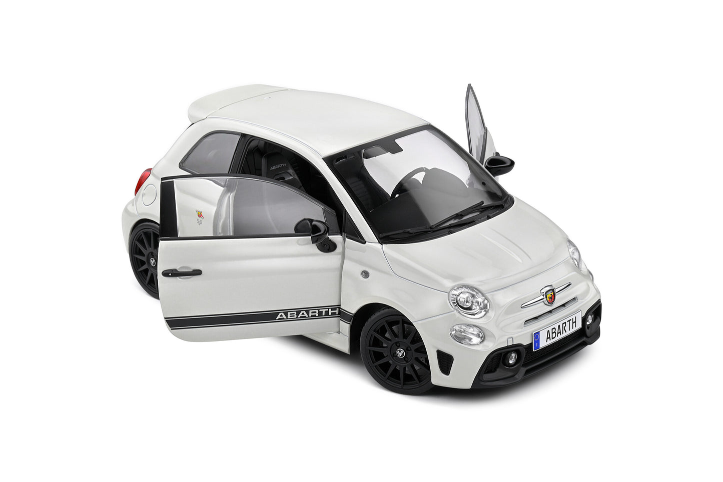 Macheta auto Fiat 695 Abarth XSR Edition Yamah 2022 1:18 Solido