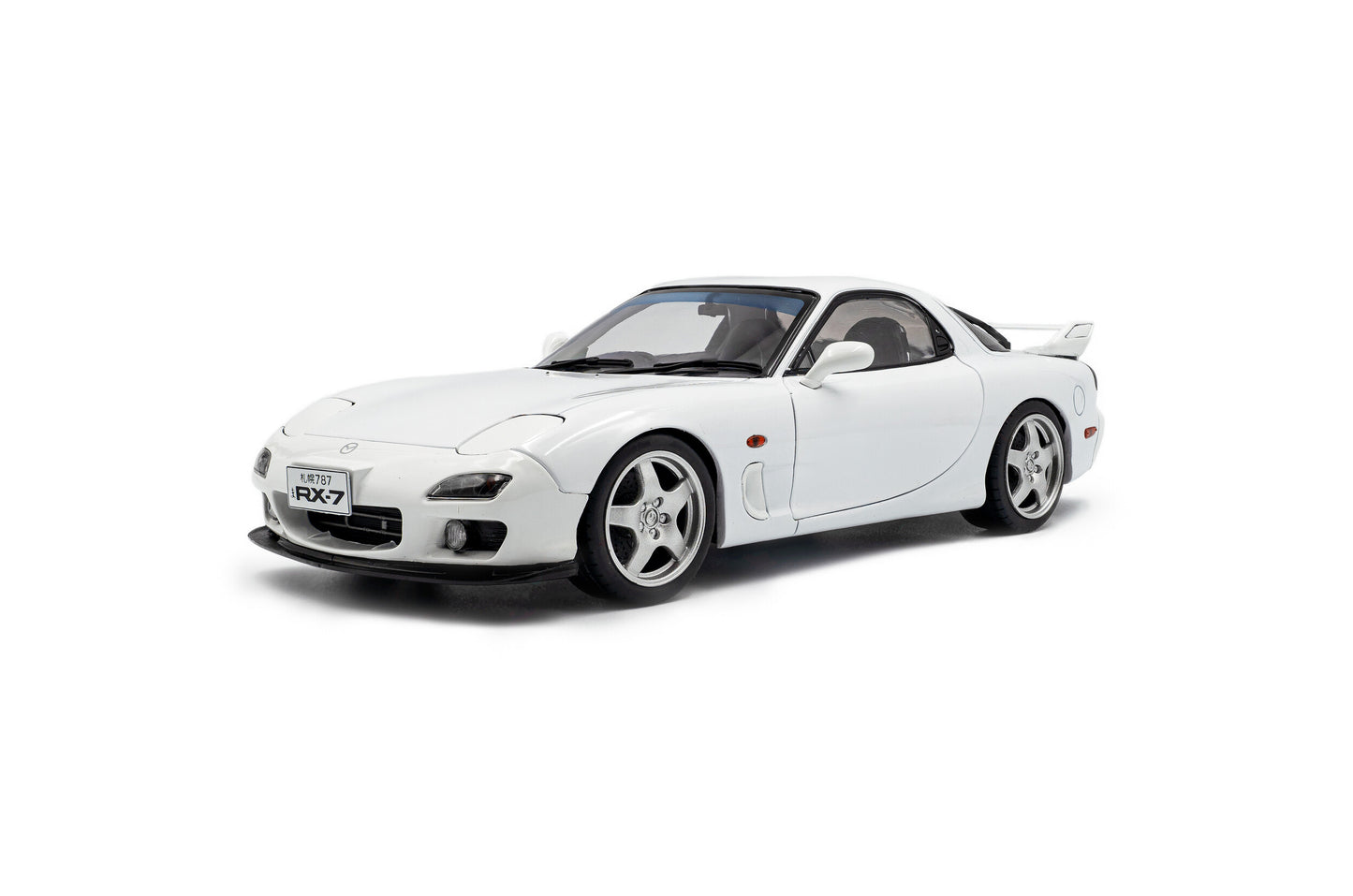 * Precomanda Macheta auto Mazda RX7 FD3RS – Pure White – 1999 1:18 Solido
