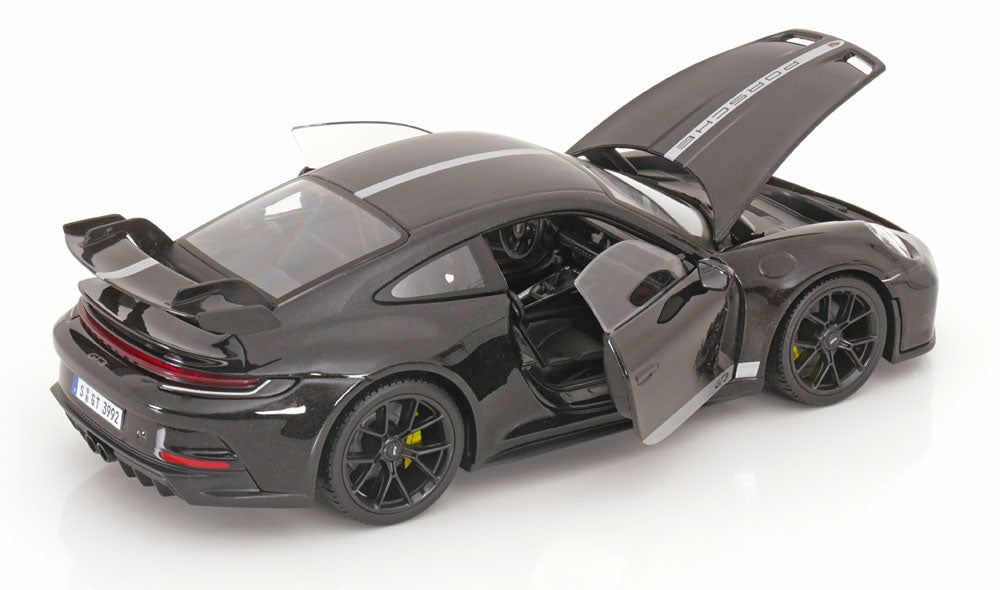 Macheta auto Porsche 911 (992) GT3 (2022) 1:18 Maisto