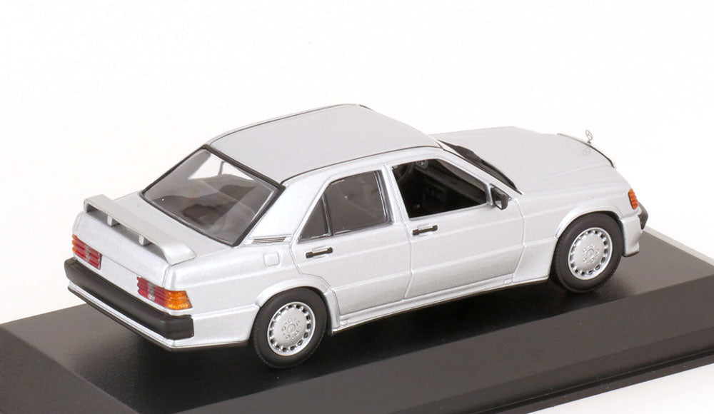 Macheta auto Mercedes 190E 2.3-16 W201 1984 1:43 Minichamps
