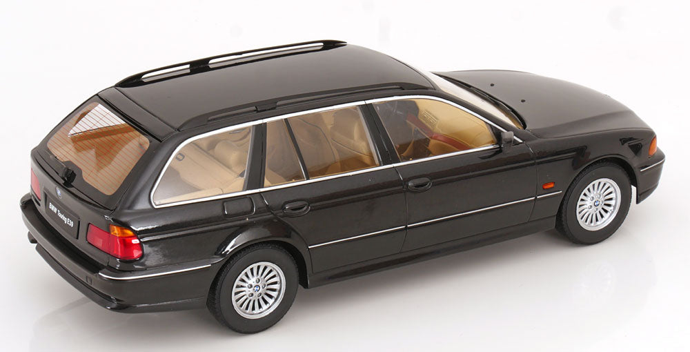 BMW 5 Series E39 1:18 Triple 9 model car
