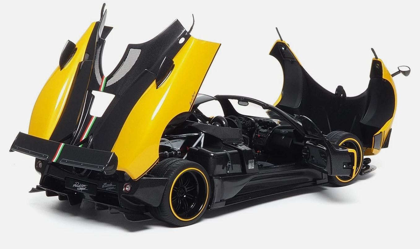 Pagani Zonda Cinque Roadster (2009) 1:18 Almost Real model car