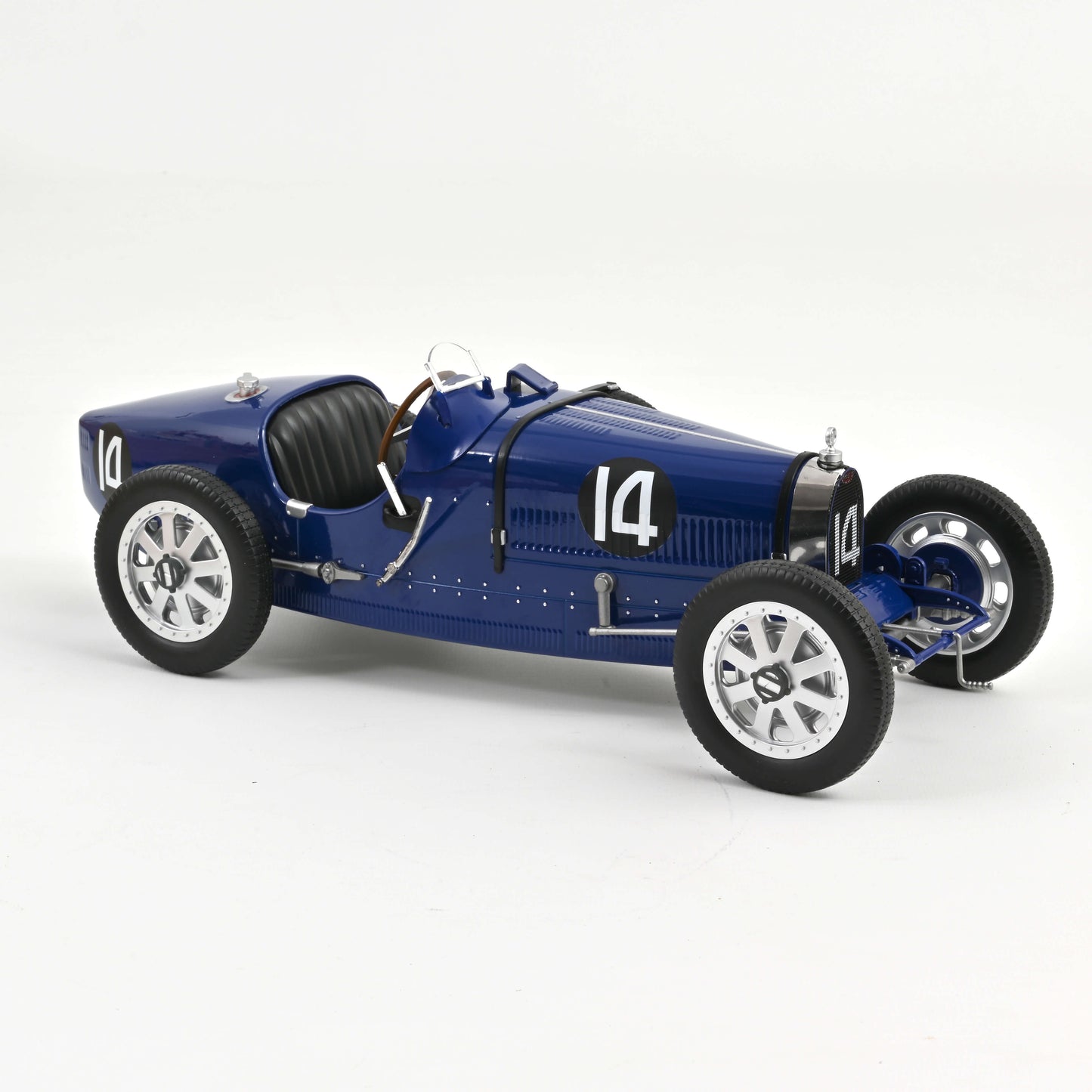 Macheta auto Bugatti T35 1925 1:12 Norev
