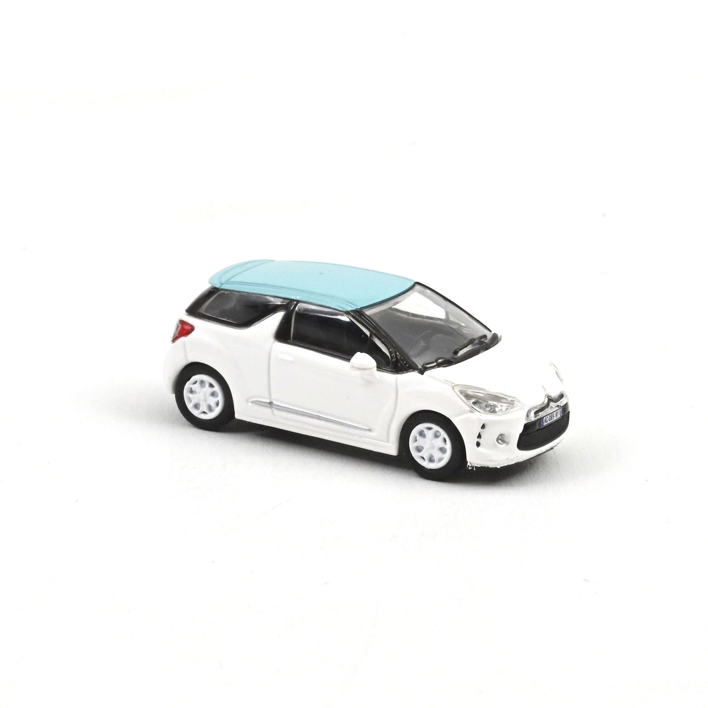 Macheta auto Citroen DS3 2010 Banquise White and Blue Boticelli roof 1:87 Norev