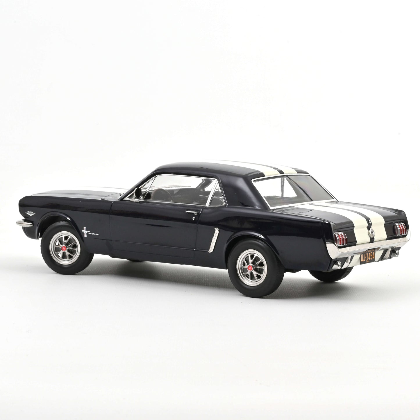 *Precomanda Macheta auto Ford Mustang Coupe 1966 Nightmist Blue metallic 1:18 Norev