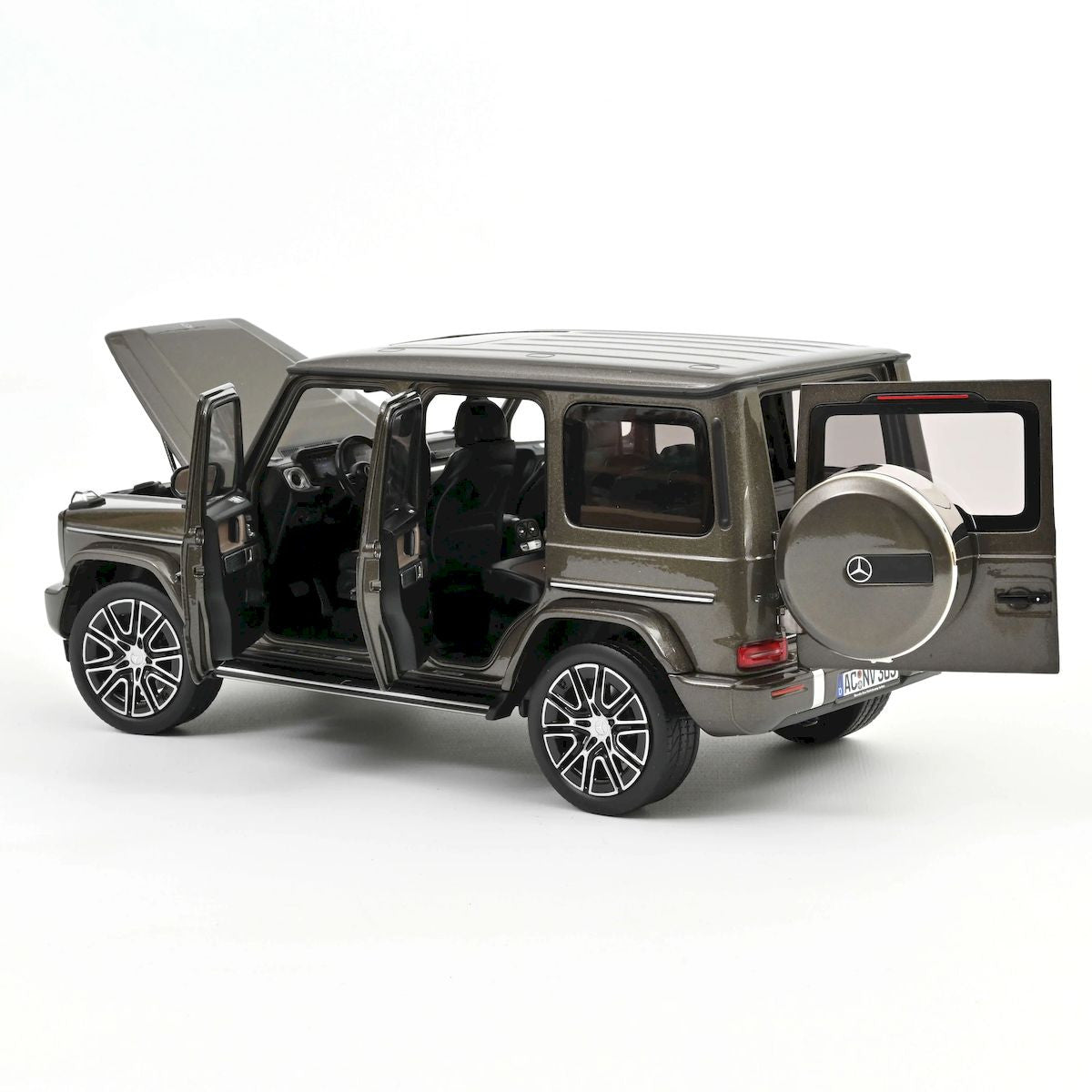 *Precomanda Macheta auto Mercedes-Benz G-Class 2024 Indium Grey 1:18 Norev