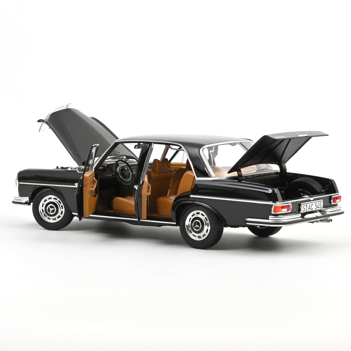 *Precomanda Macheta auto Mercedes-Benz 280 SE 1968 Black 1:18 Norev