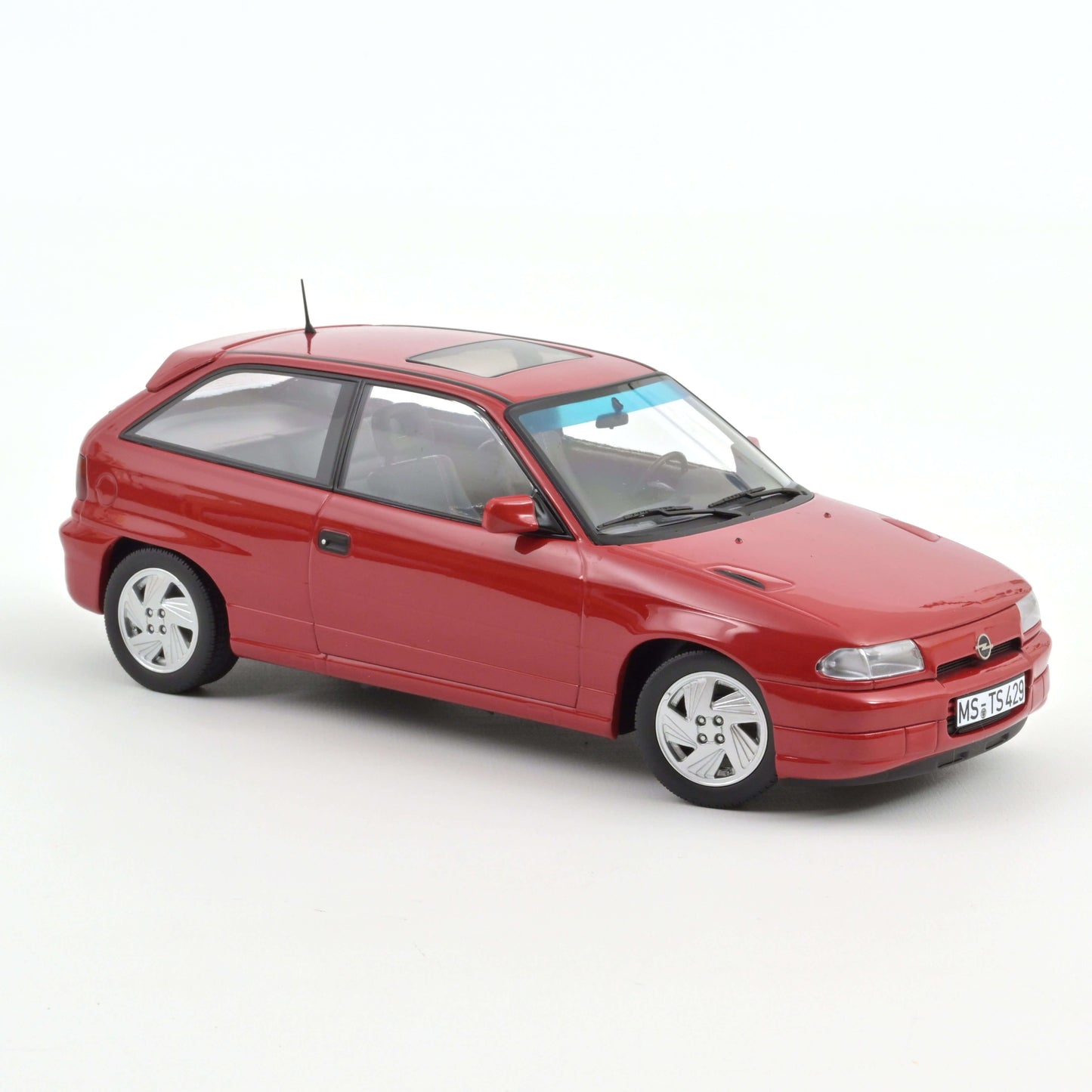 Macheta auto Opel Astra GSi (1991) 1:18 Norev