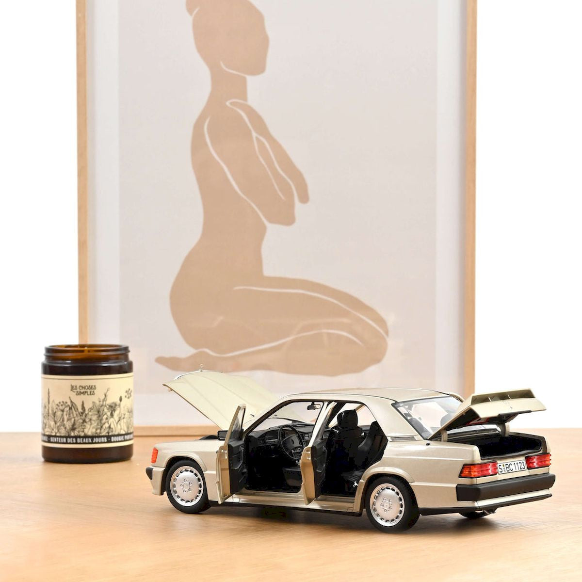 Mercedes Benz 190E 2.3 16V Smoke Silver Metallic 1984 1:18 Norev model car