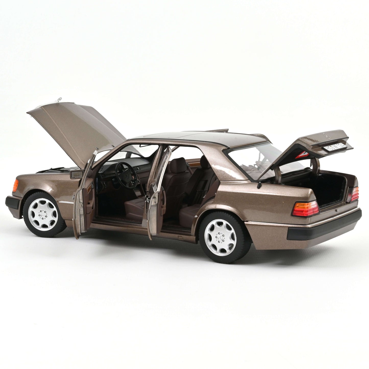 Macheta auto Mercedes-Benz 500 E, Impala metallic, 1990 1:18 Norev