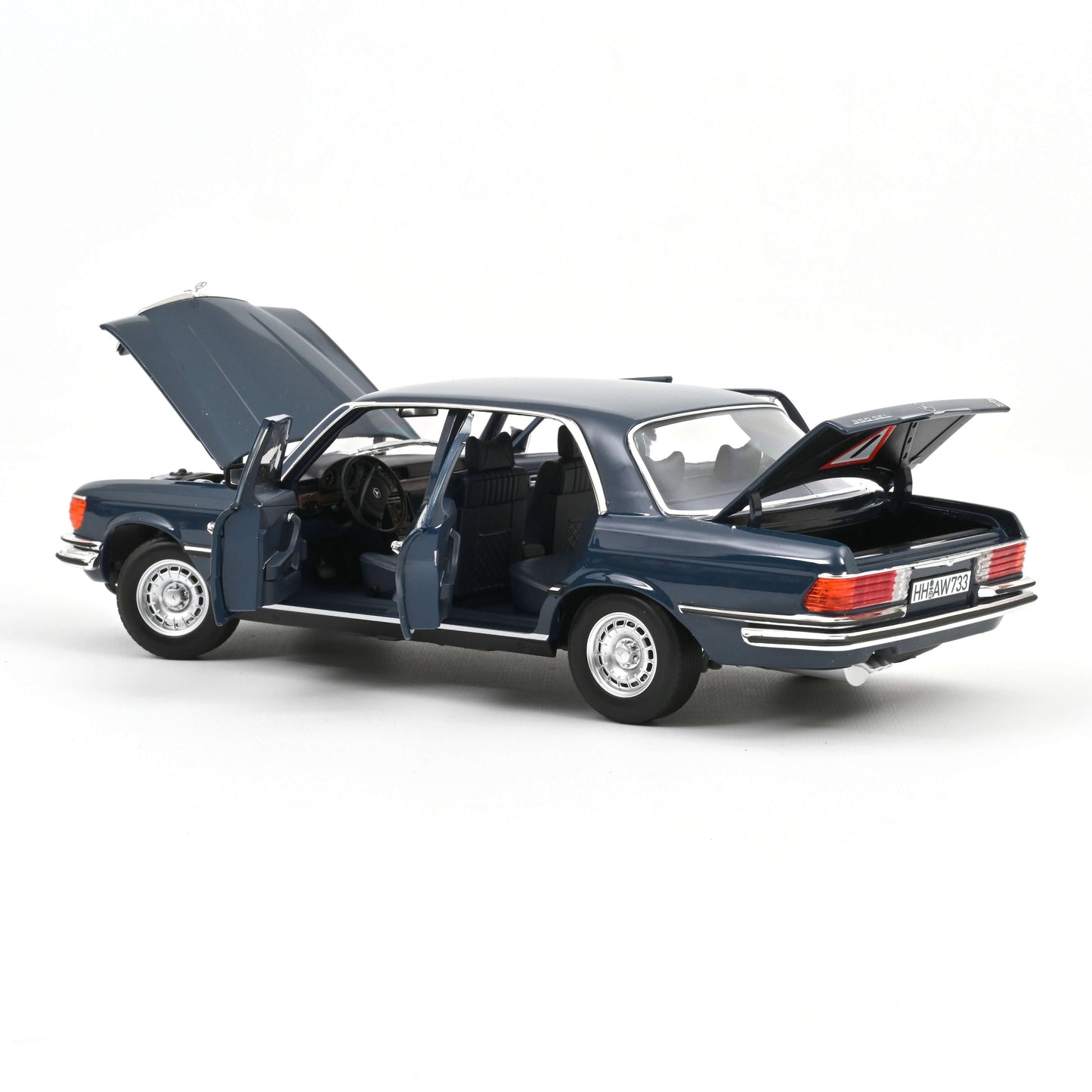 *Precomanda Macheta auto Mercedes-Benz 350 SEL 1979 Hansa Blue 1:18 Norev