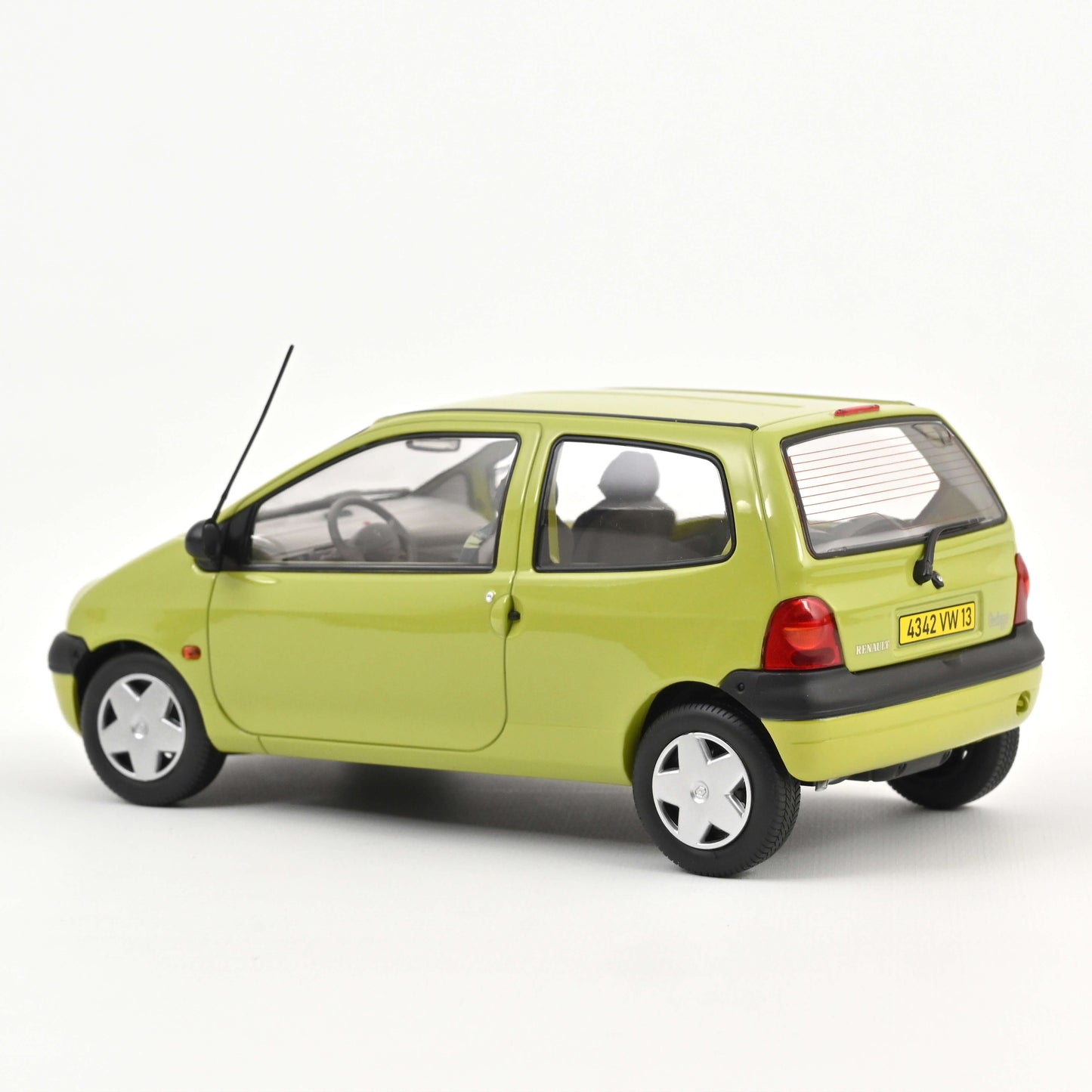 *Precomanda Macheta auto Renault Twingo 1998 Anis Yellow 1:18 Norev