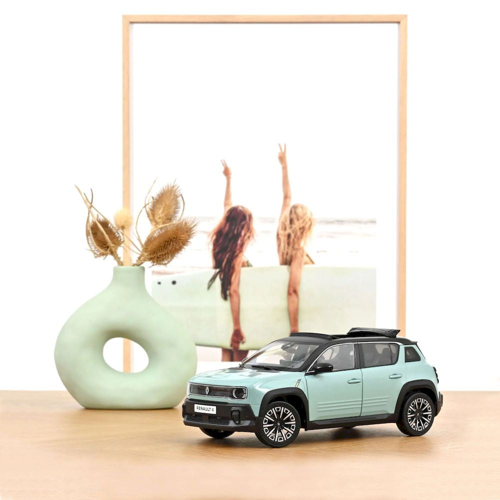 Macheta auto Renault 4 E-Tech Electric, Hauts de France Green, 2025 1:18 Norev