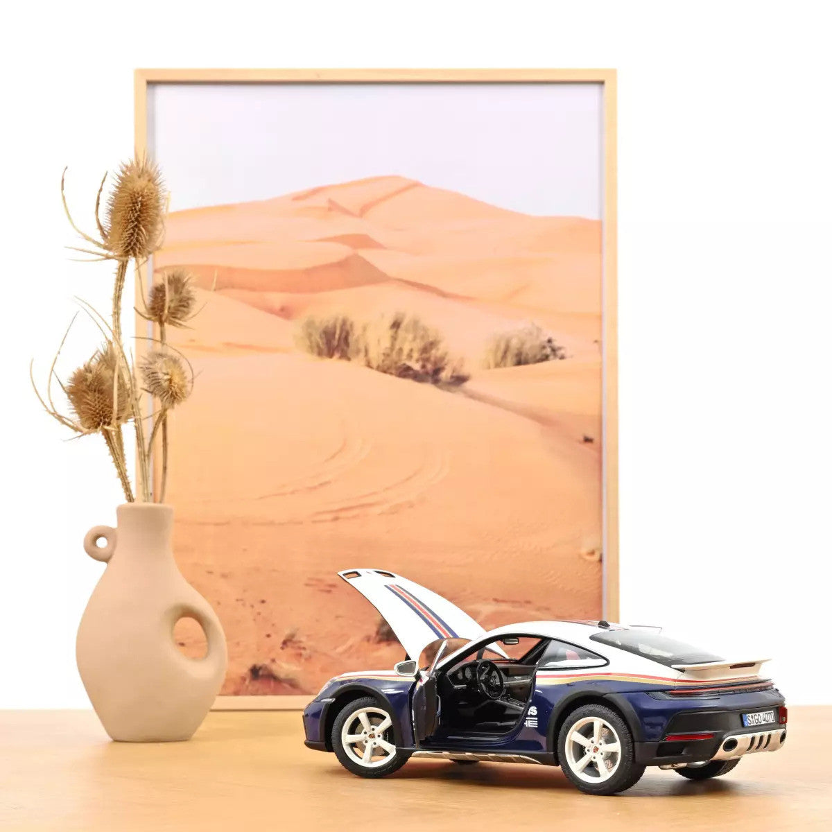 Macheta auto Porsche 911 Dakar 2023 Roughroads 1:18 Norev