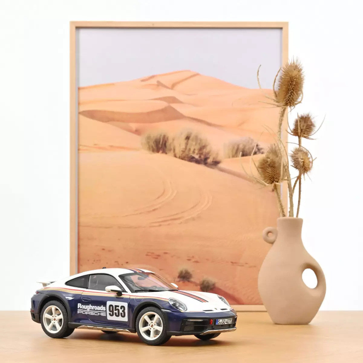 Macheta auto Porsche 911 Dakar 2023 Roughroads 1:18 Norev
