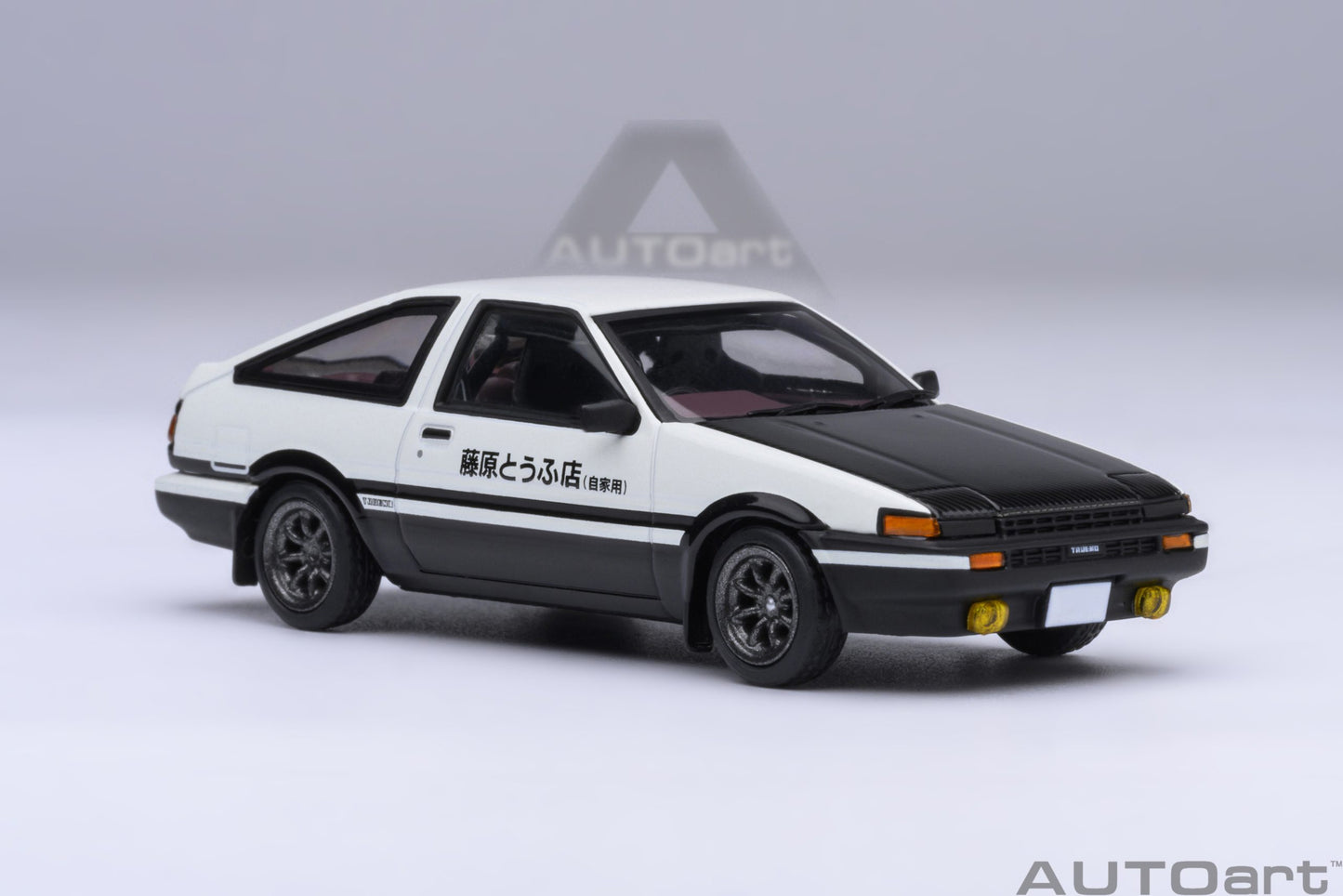 Macheta auto Toyota Sprinter Trueno (AE86) “Project D” Final Version 1:64 AutoArt