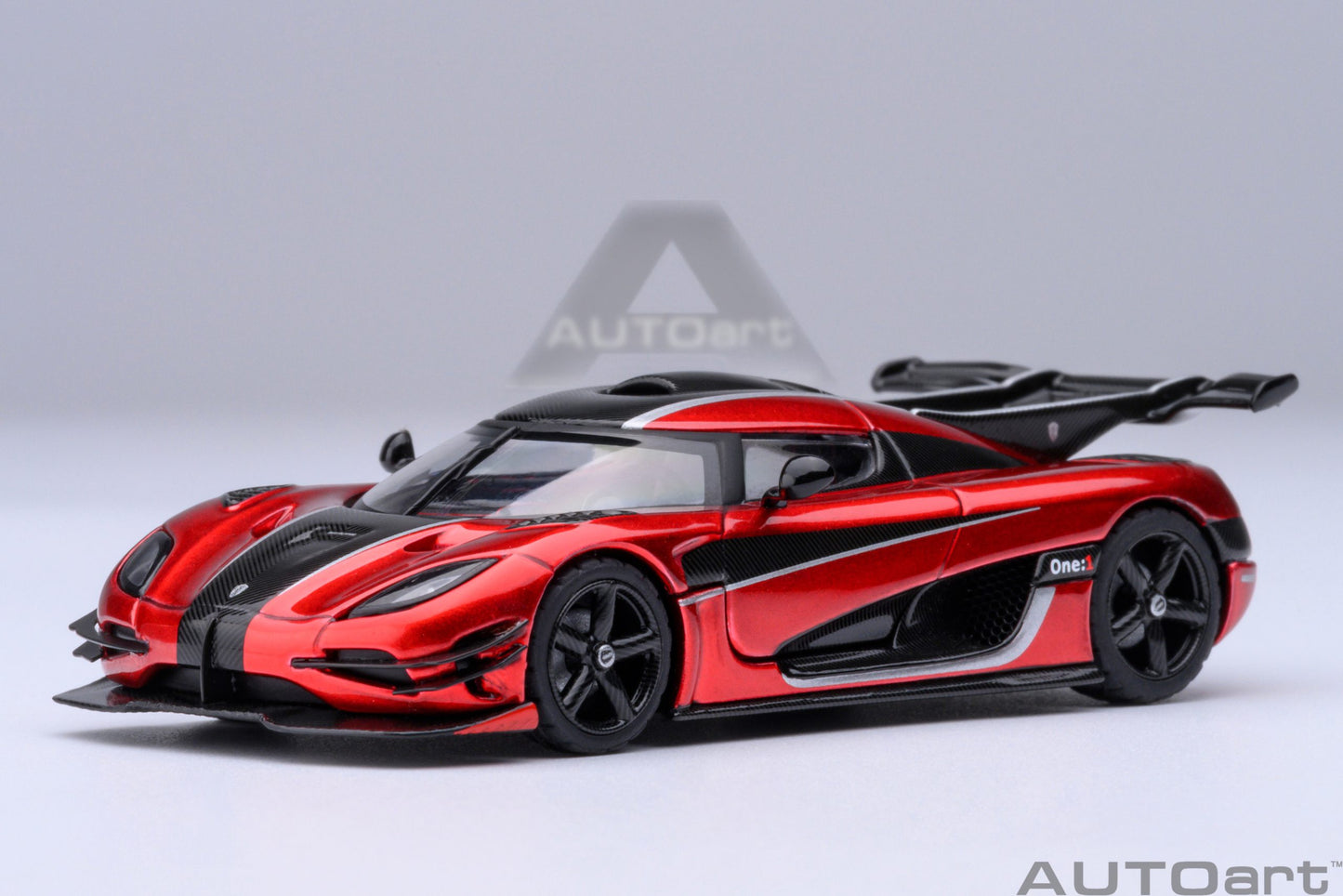 Macheta auto Koenigsegg One:1 1:64 AutoArt