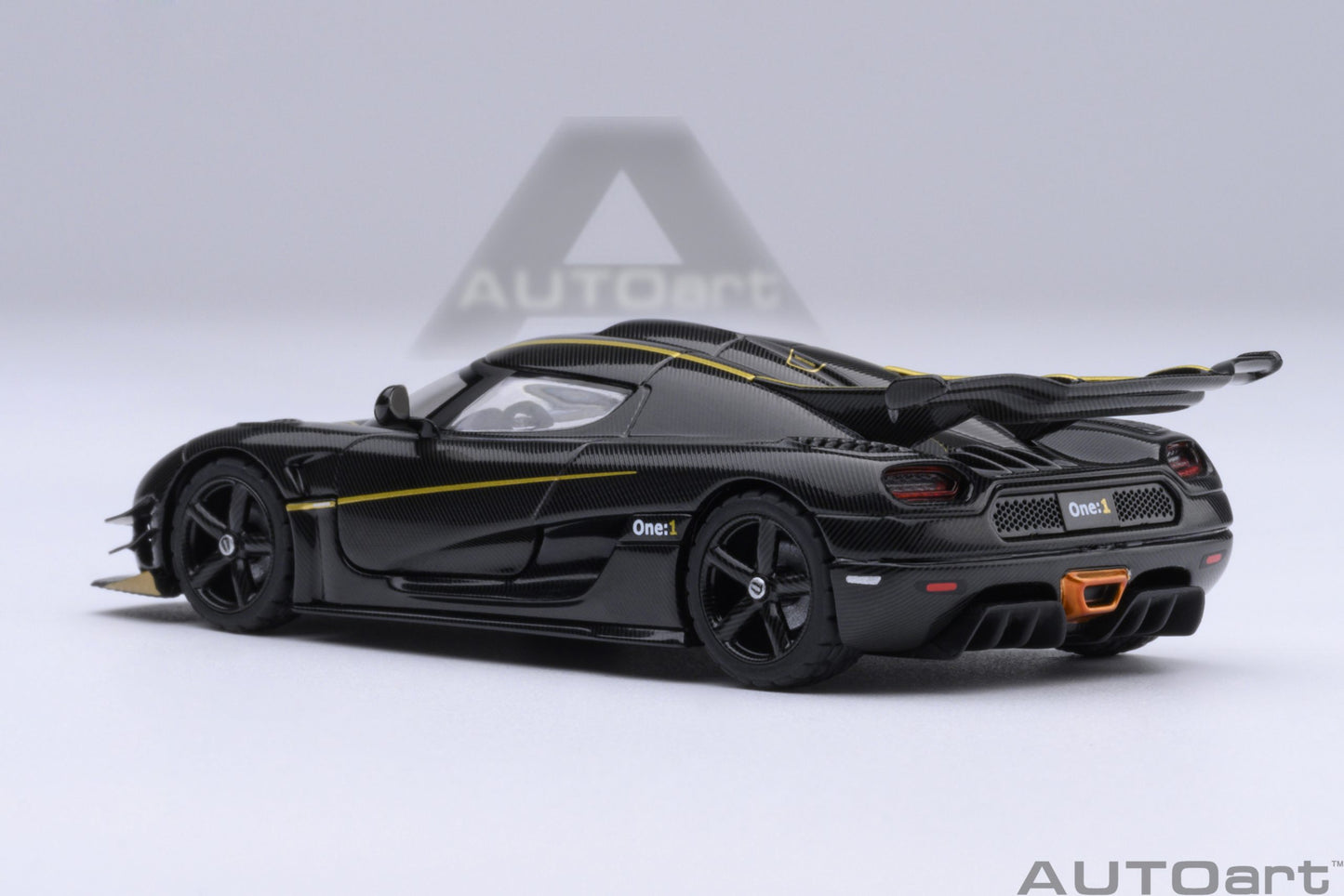 Macheta auto Koenigsegg One:1 1:64 AutoArt