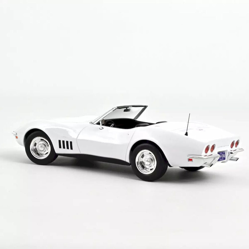 Macheta auto Chevrolet Corvette Convertible (1969) 1:18 Norev