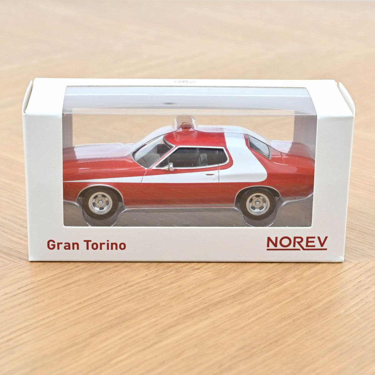Macheta auto Ford Gran Torino 1975 Starsky and Hutch Jet-car 1:43 Norev