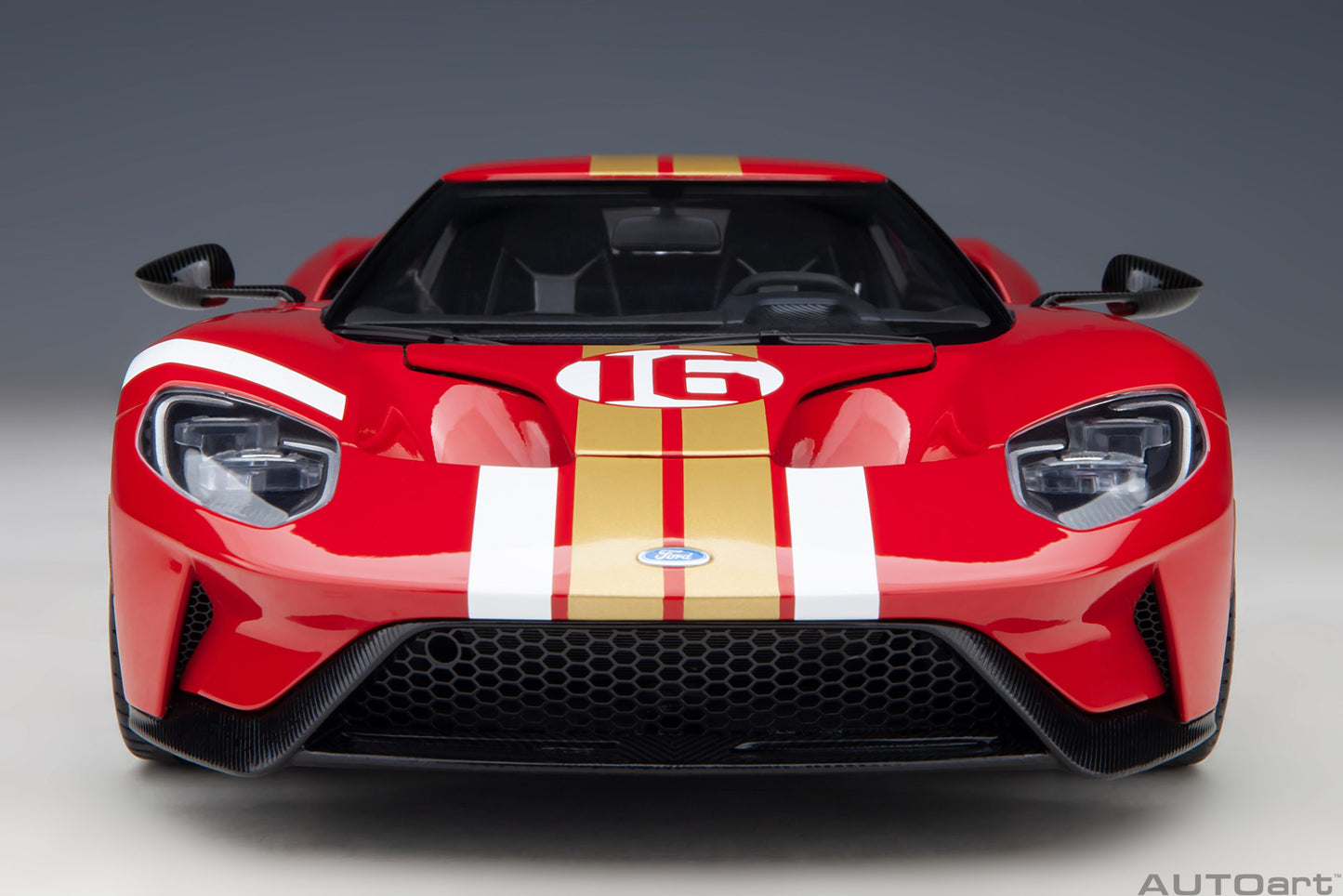 Macheta auto Ford GT 2022 Alan Mann Heritage Edition (Alan Mann Red) (2022) 1:18 AutoArt