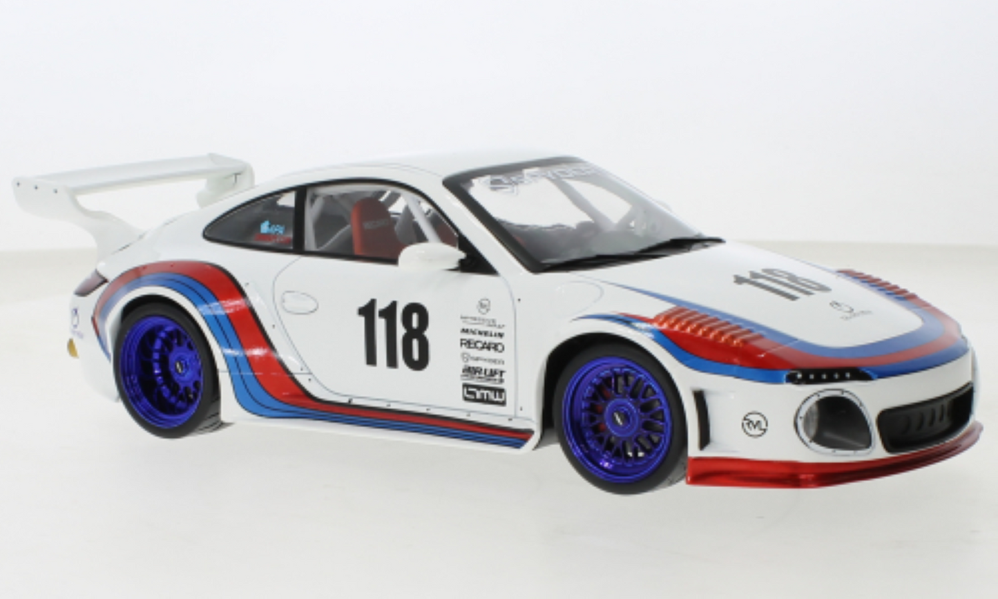 Porsche 911 (997) RWB Old & New 2020 model car 1:18 MCG
