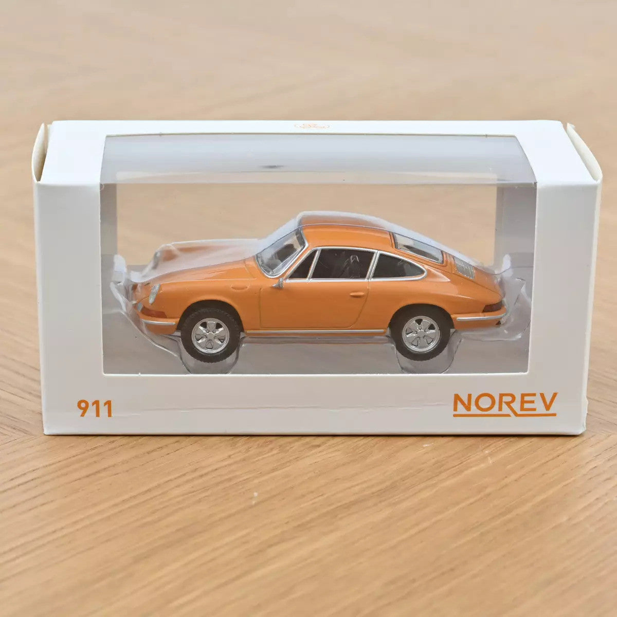Macheta auto Porsche 911 1969 Bahama Yellow Jet-car 1:43 Norev