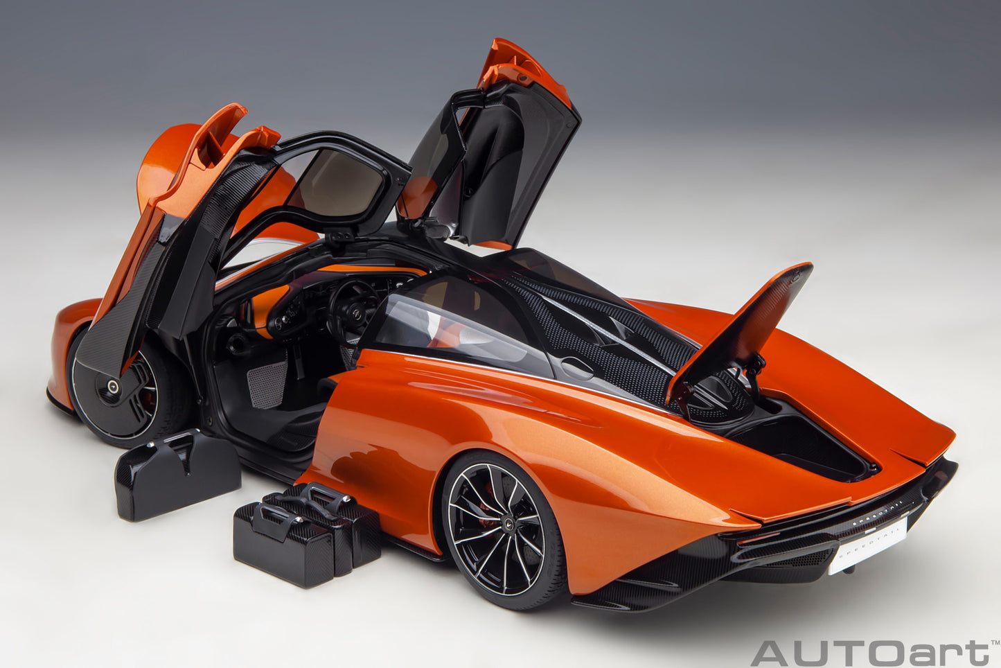 Macheta auto McLaren Speedtail (2020) 1:18 AutoArt