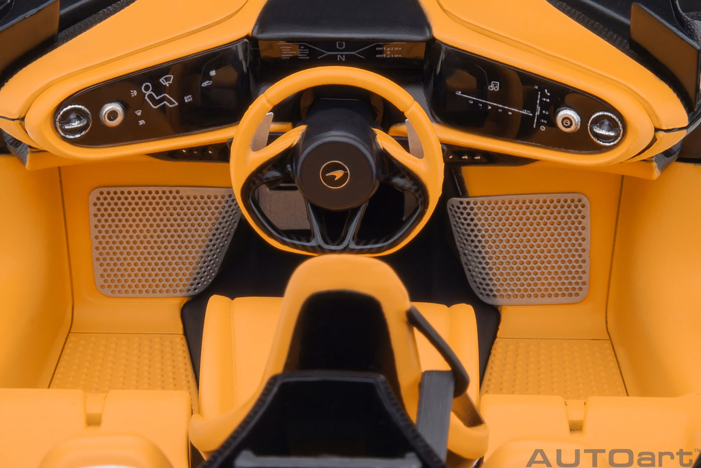 Macheta auto McLaren Speedtail (2020) 1:18 AutoArt