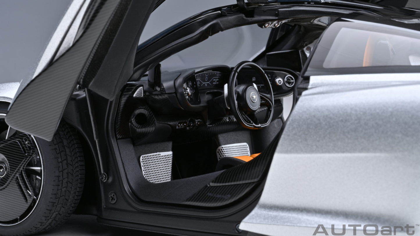 Macheta auto McLaren Speedtail (2020) 1:18 AutoArt