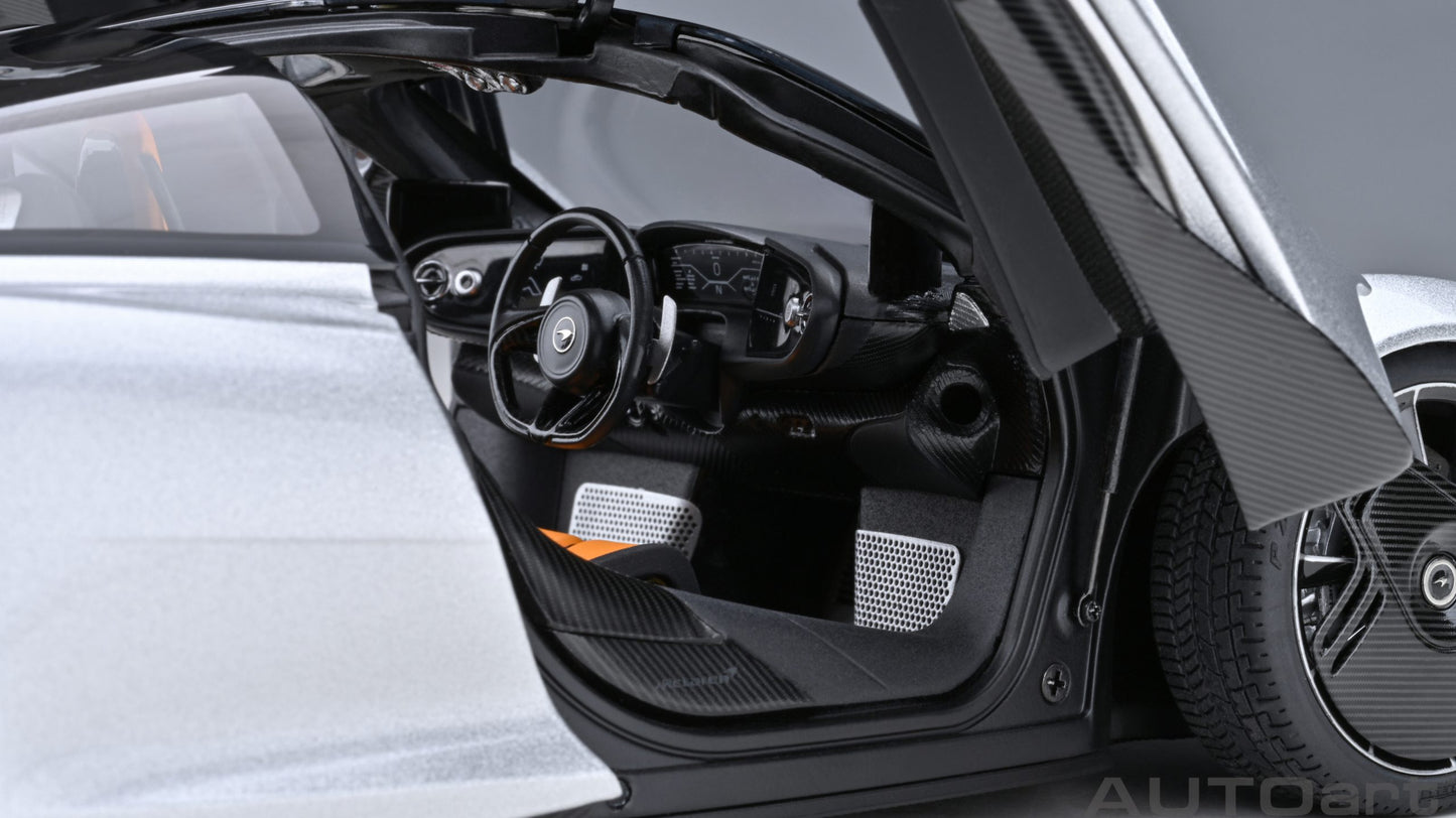 Macheta auto McLaren Speedtail (2020) 1:18 AutoArt