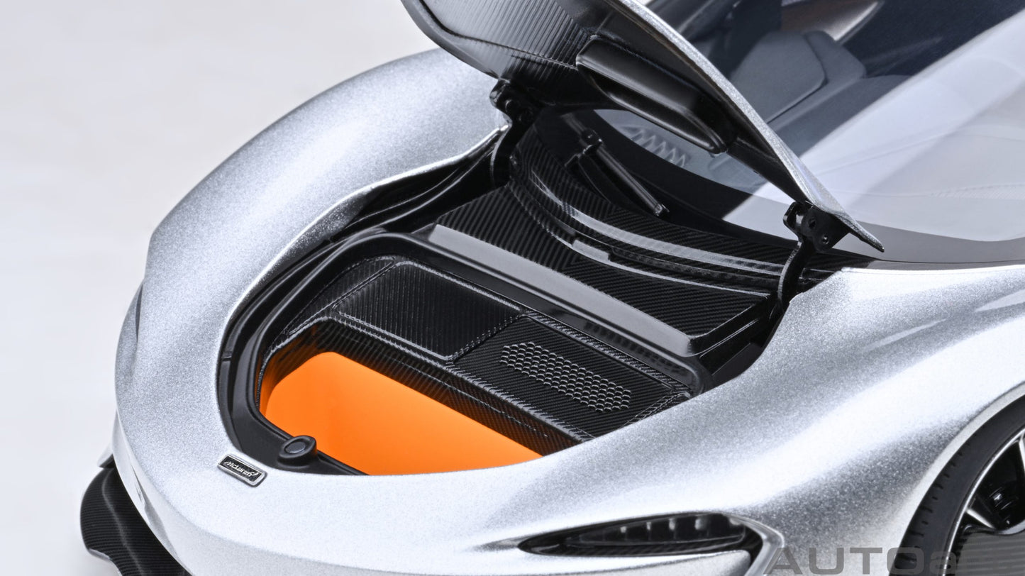 Macheta auto McLaren Speedtail (2020) 1:18 AutoArt