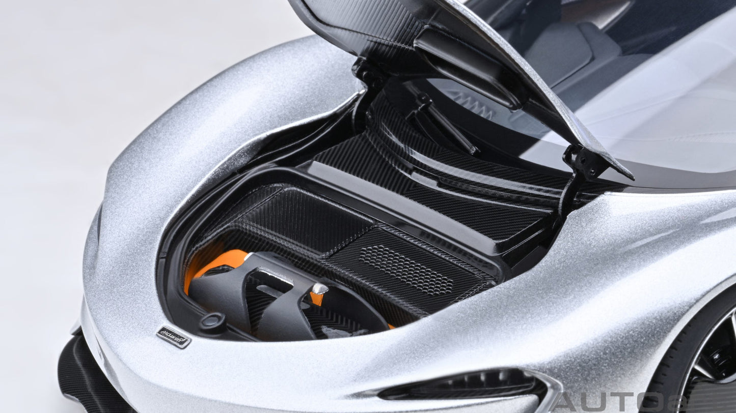 Macheta auto McLaren Speedtail (2020) 1:18 AutoArt