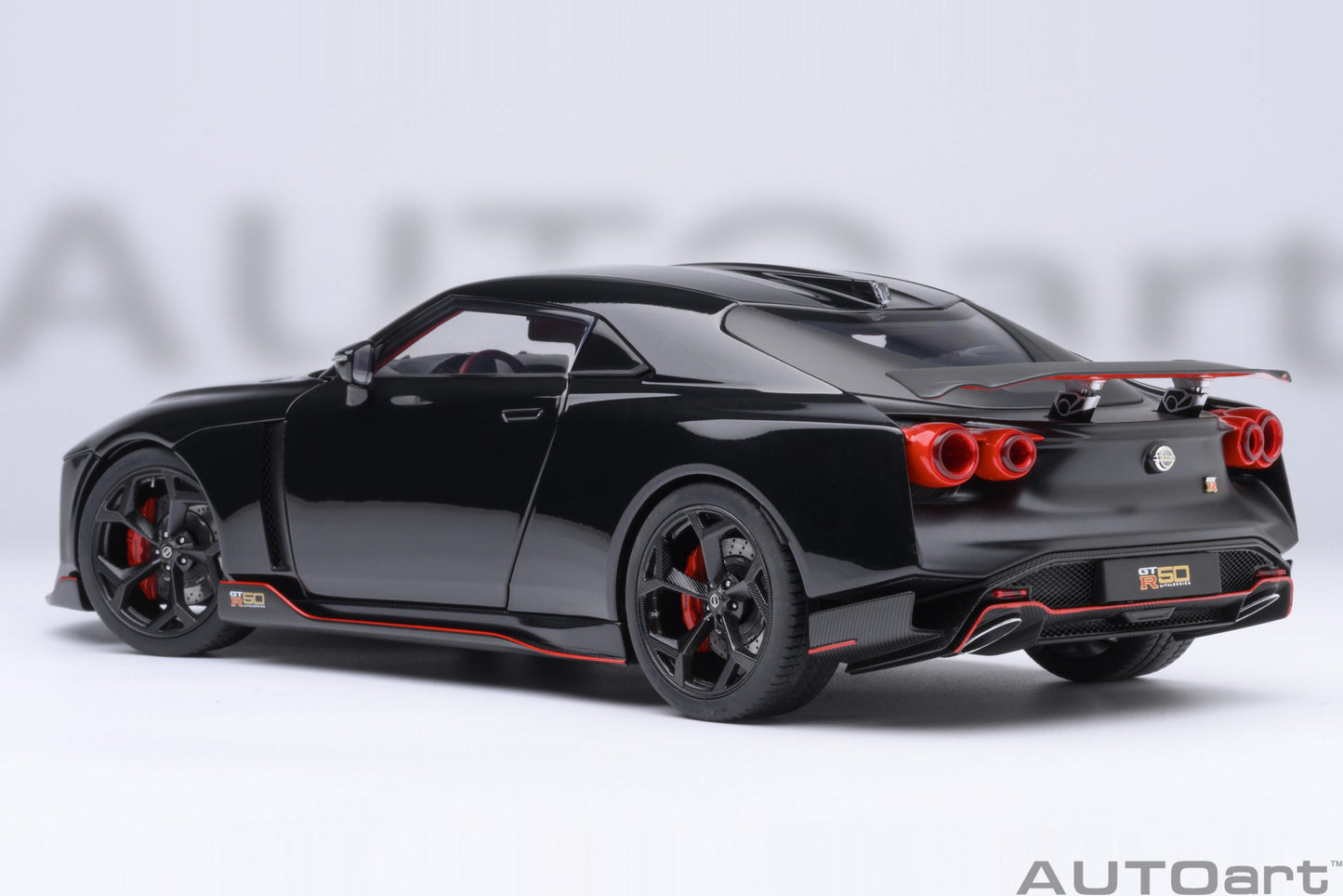 Nissan GT-R50 by Italdesign 1:18 AutoArt model car