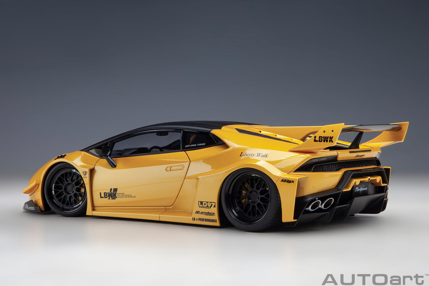 Macheta auto Liberty Walk LB Silhouette Lamborghini Huracan GT (2019) 1:18 AutoArt