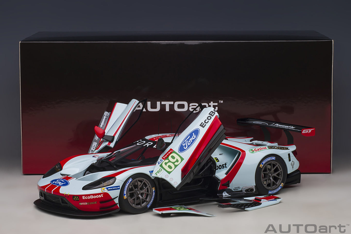 Ford GT GTE Pro Le Mans 24h 2019 #69 1:18 AutoArt model car