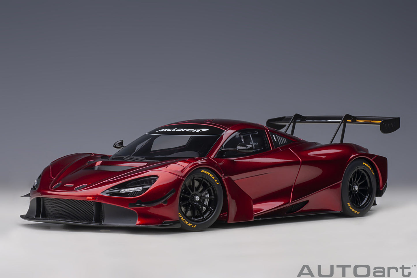 Macheta auto McLaren 720S GT3 Plain Body Version 1:18 AutoArt