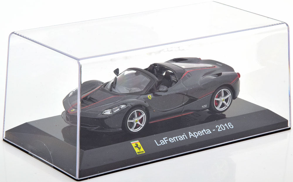 Ferrari LaFerrari Aperta 2016 model car 1:43 Altaya Supercars Collection