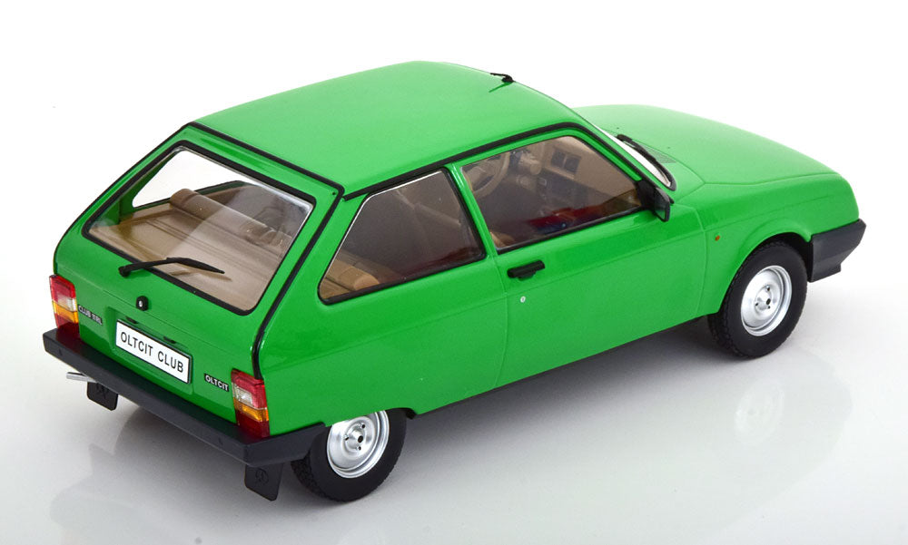 Macheta auto Oltcit Club 11 RL 1992 1:18 Triple9