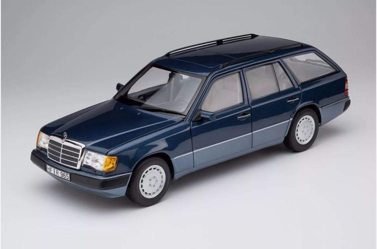 Macheta auto Mercedes-Benz 300TD T-Modell (S124) (1990) 1:18 Norev