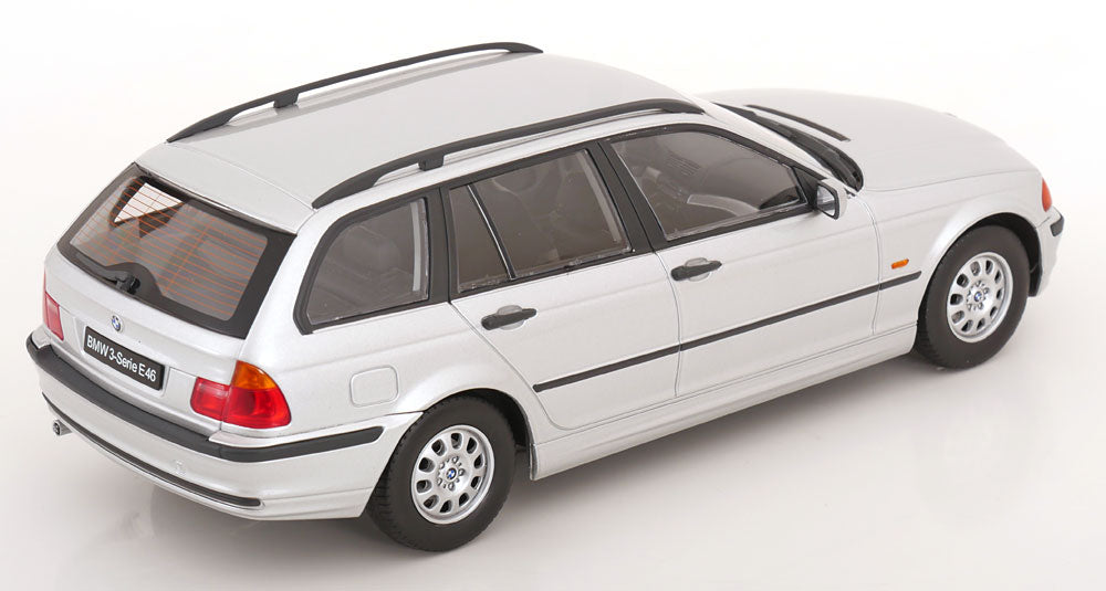 Macheta auto BMW Seria 3 E46 Touring 1999 1:18 KK-Scale