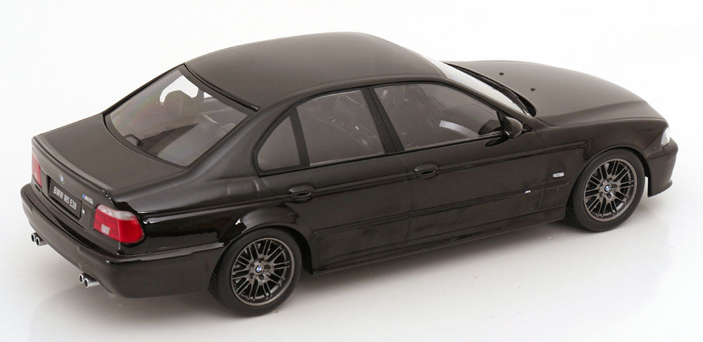 *Precomanda Macheta auto BMW M5 E39 1998 1:18 KK-Scale