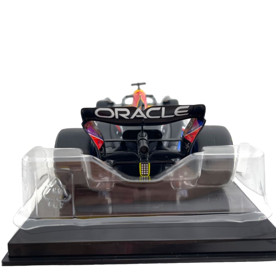 Macheta auto Red Bull RB19 No.1 Red Bull Formula 1 GP Austin USA 2023 M.Verstappen 1:24 Bburago Signature
