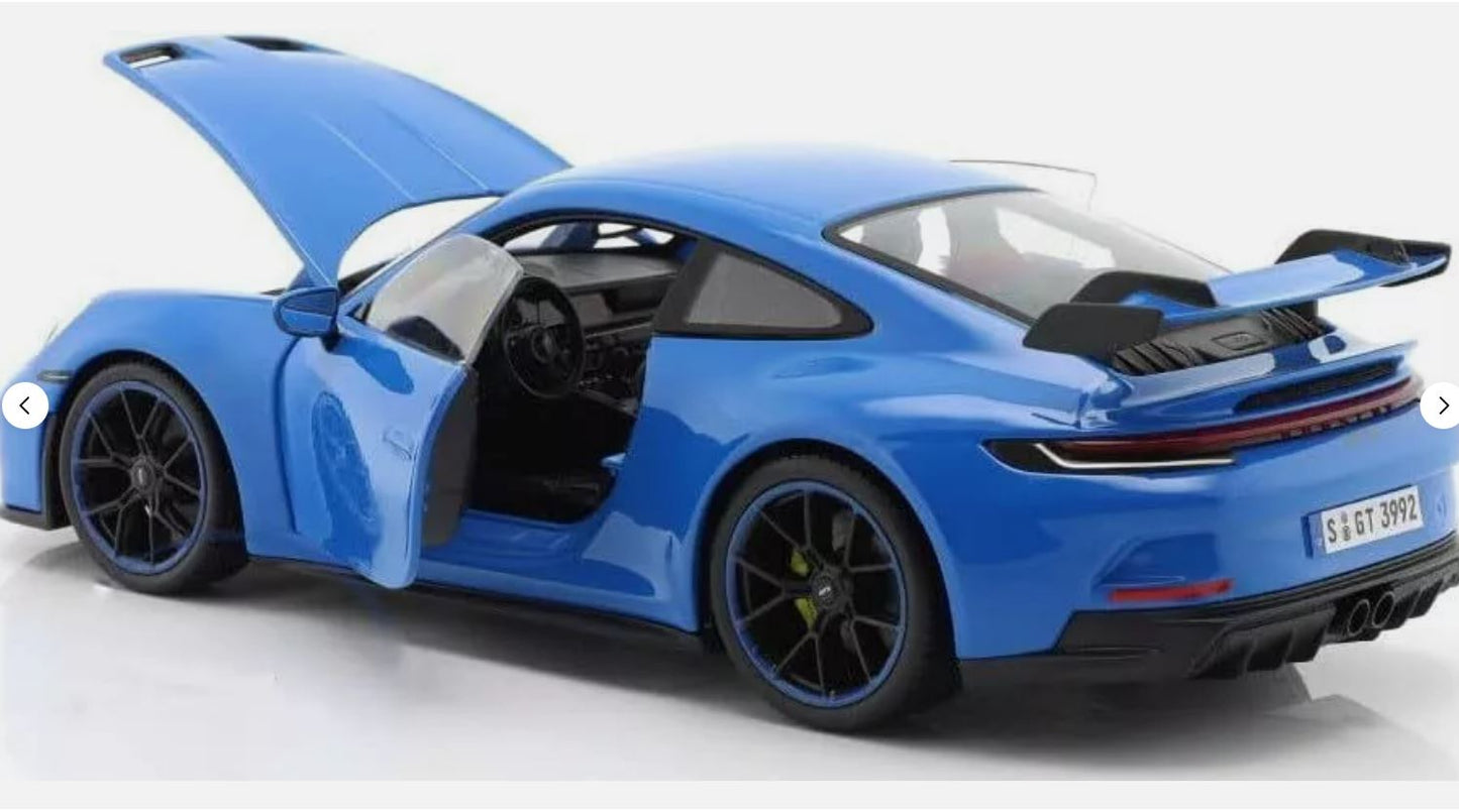 Macheta auto Porsche 911 (992) GT3 (2022) 1:18 Maisto