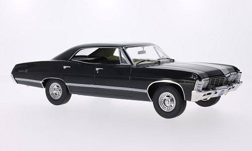 Macheta auto Chevrolet Impala, negru, 1967 1:18 MCG