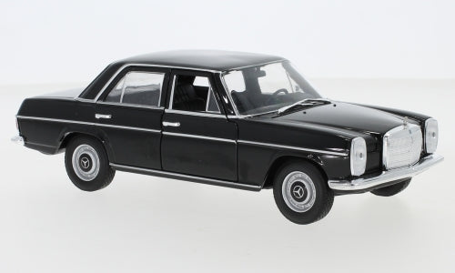 *Defecta  Macheta auto Mercedes 220 (W115) (1968) 1:24 Welly *Defecta