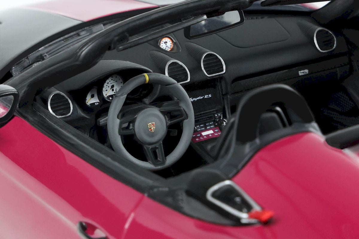 Model car Porsche 718 (982) Spyder RS Weissach-Paket 2023 1:18 GT Spirit