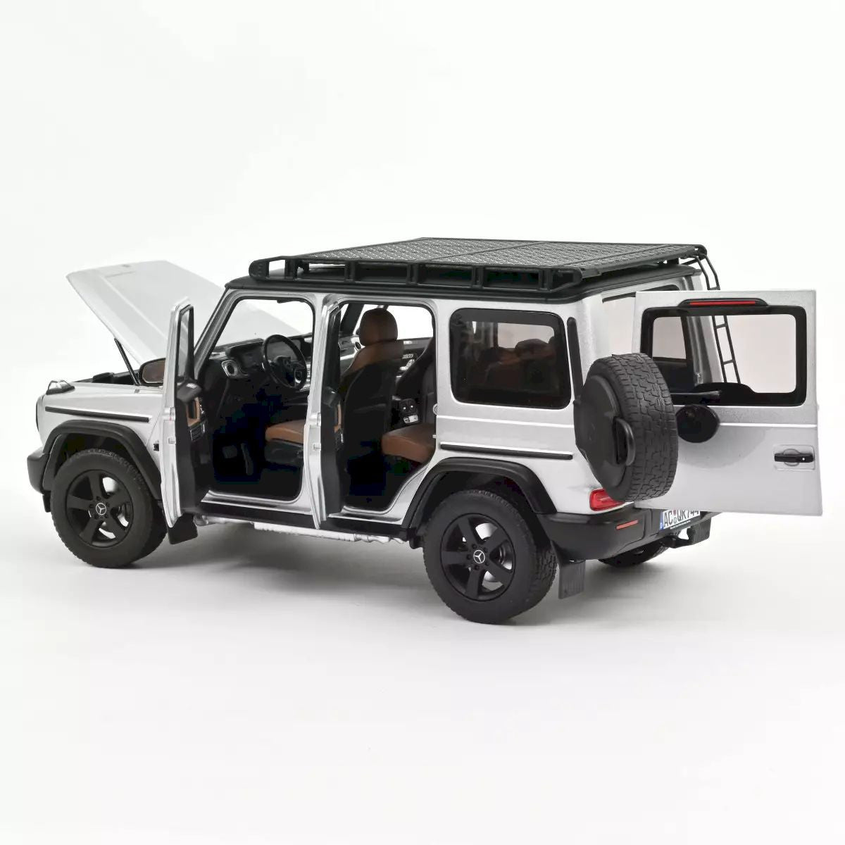Mercedes-Benz G-Class 2024 Iridium Silver 1:18 Norev