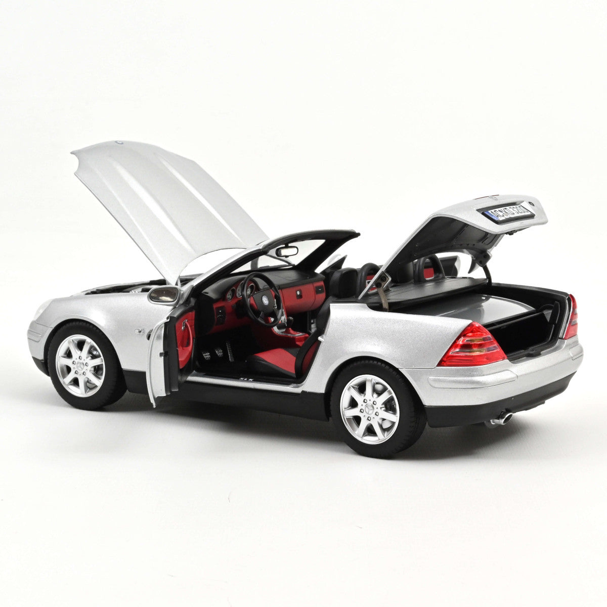 Macheta auto Mercedes-Benz SLK, Brillant Silver, 1996 1:18 Norev
